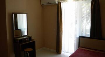 Фото номера Двухместный номер с 1 кроватью Гостиница Guest House on Internatsionalniy Pereulok г. Феодосия 3