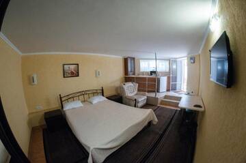 Фото номера Стандартные апартаменты Апартаменты Rooms on Chernomorskaya Naberezhnaya г. Феодосия 8