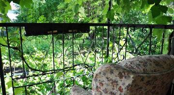 Фото номера Улучшенный четырехместный номер Гостиница Natali Guest House г. Феодосия 5