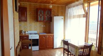 Фото номера Трехместный номер с террасой Гостиница Guest House Alexey г. Феодосия 5