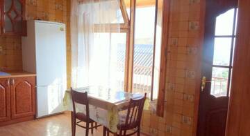 Фото номера Трехместный номер с террасой Гостиница Guest House Alexey г. Феодосия 6