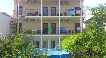 Фото номера Трехместный номер -люкс Гостевой дом Villa Vita г. Феодосия 8