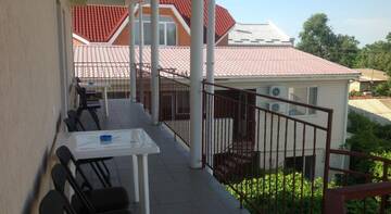 Фото номера Трехместный номер -люкс Гостевой дом Villa Vita г. Феодосия 7