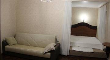 Фото номера Люкс Гостевой дом Inn Tri Sosny г. Феодосия 3