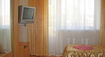 Фото номера Стандартный двухместный номер с 2 отдельными кроватями Гостиница Афалина Пансионат г. Феодосия 3
