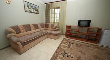 Фото номера Четырехместный номер  Гостиница Guest House Svetoch г. Феодосия 9