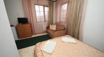 Фото номера Семейный номер с ванной комнатой Гостиница Guest House Svetoch г. Феодосия 5