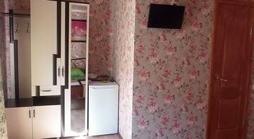 Фото номера Двухместный номер Делюкс с 1 кроватью (на 2 взрослых + 1 ребенка) Гостевой дом Mini-Hotel Mirt г. Феодосия 3