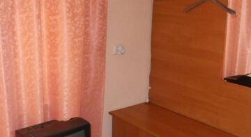 Фото номера Бюджетный трехместный номер Гостиница Guest House Zemfira г. Феодосия 9