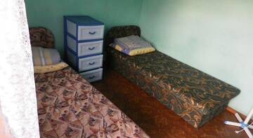 Фото номера Семейный номер с душем Гостиница Guest House Zemfira г. Феодосия 6
