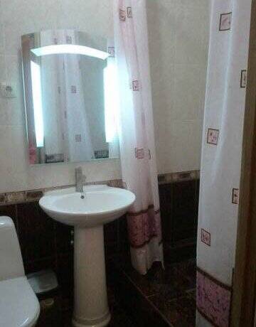 Фото номера Люкс с видом на сад Гостиница on Chakalova г. Феодосия 2