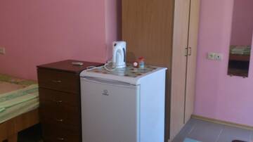 Фото номера Улучшенный трехместный номер Гостиница Guest house Celica г. Феодосия 13
