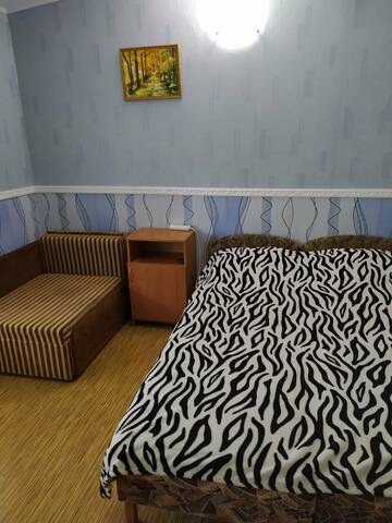 Фото номера Двухместный номер эконом-класса с 1 кроватью или 2 отдельными кроватями Гостиница Гостевой Дом Ясень г. Феодосия 3