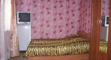 Фото номера Четырехместный номер эконом-класса Гостиница Guest House Loza г. Феодосия 2