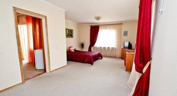 Фото номера Люкс с 2 спальнями Гостиница Guest House Na Moskovskoy г. Феодосия 7