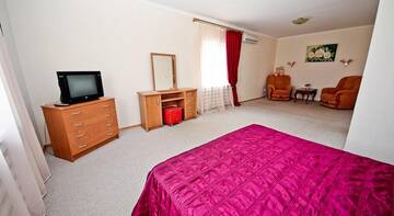 Фото номера Люкс с 2 спальнями Гостиница Guest House Na Moskovskoy г. Феодосия 2