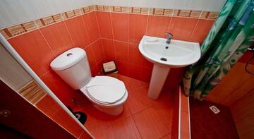 Фото номера Классический трехместный номер Гостиница Guest House Na Moskovskoy г. Феодосия 7