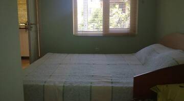 Фото номера Трехместный номер &amp;quot;Комфорт&amp;quot; с душем Гостиница Guest house NATALI г. Феодосия 5