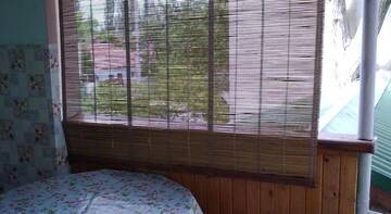 Фото номера Стандартный четырехместный номер Гостиница Guest house NATALI г. Феодосия 4