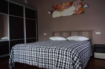 Фото номера Четырехместный номер Гостевой дом Mini hotel on Narodnoy г. Феодосия 24