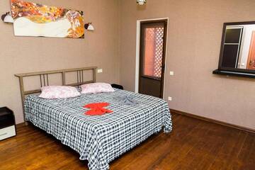 Фото номера Четырехместный номер Гостевой дом Mini hotel on Narodnoy г. Феодосия 31