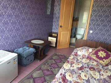Фото номера Стандартный двухместный номер с 2 отдельными кроватями Гостиница Гостевой Дом Фортуна г. Феодосия 16